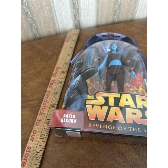 Star Wars Black Series Aayla Secura Revenge of the Sith 20th Anniversary - Picture 9 of 9